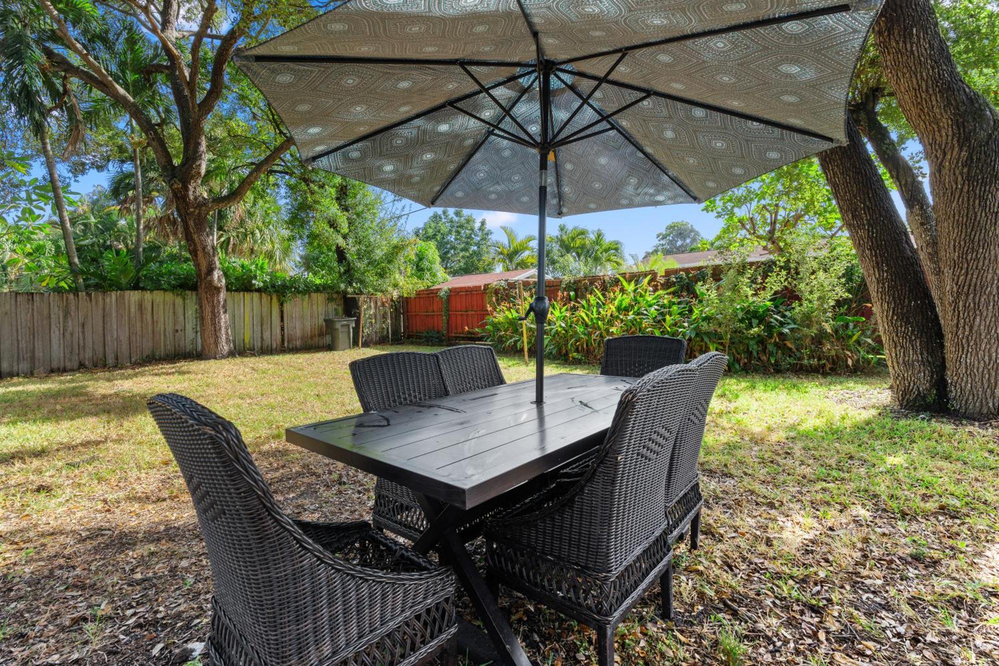 Casa Bethel Just 6 Minutes From Lauderdale Airport And 10 Minutes From The *
