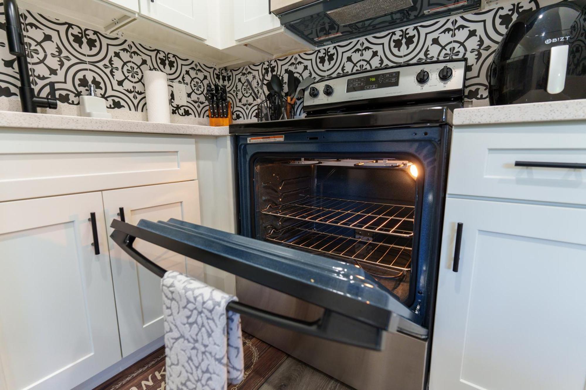 Casa Bethel Just 6 Minutes From Lauderdale Airport And 10 Minutes From The Apartment Fort Lauderdale