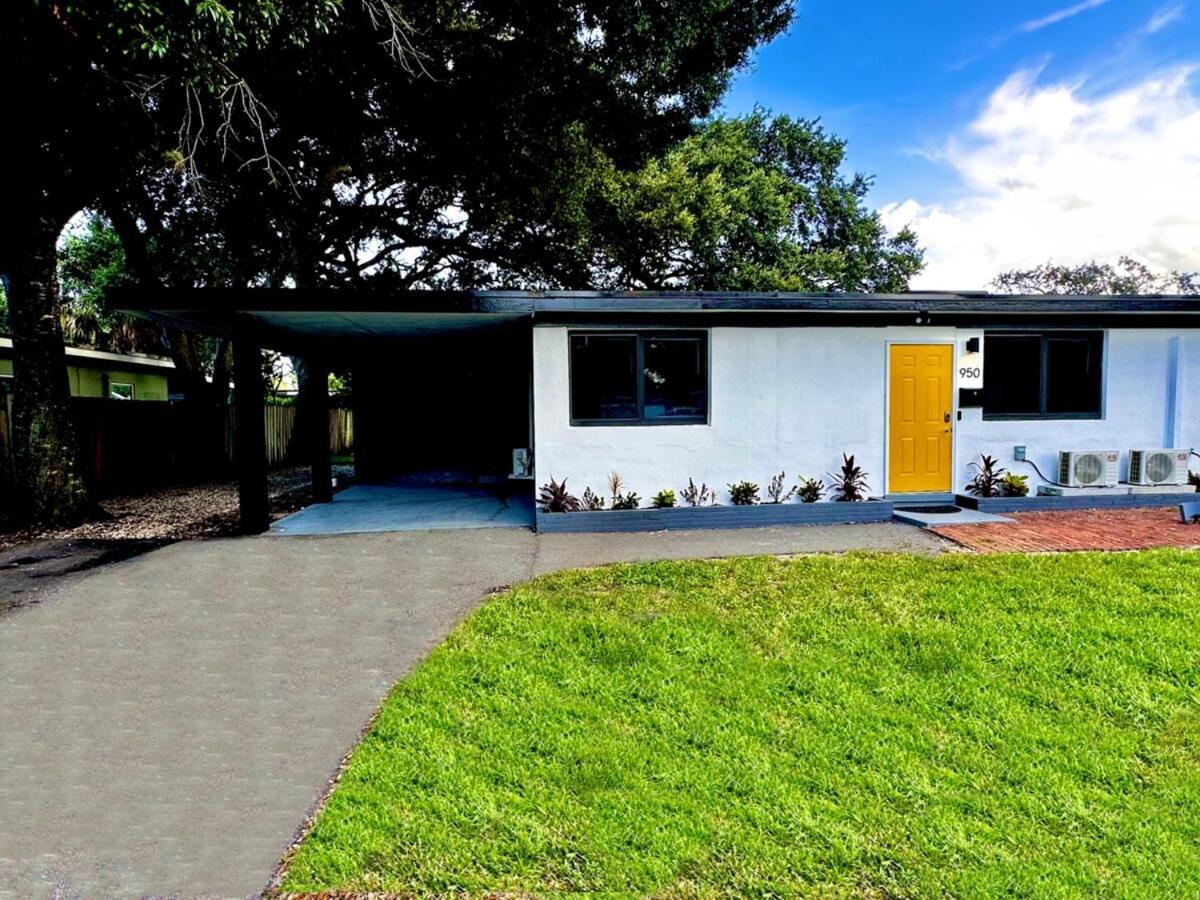 Casa Bethel Just 6 Minutes From Lauderdale Airport And 10 Minutes From The